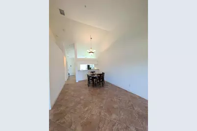 432 Sunset Lake Boulevard #205, Venice, FL 34292 - Photo 4