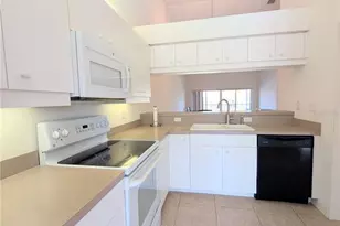 432 Sunset Lake Blvd, Venice, FL 34292 - Photo 8