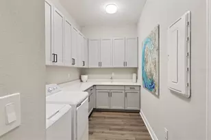 9088 Bernini Pl, Sarasota, FL 34240 - Photo 32