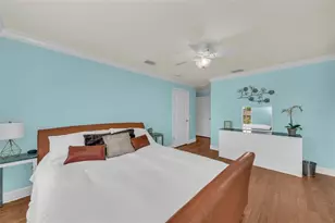 550 Yardarm Ln, Longboat Key, FL 34228 - Photo 52