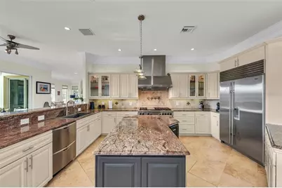 550 Yardarm Lane, Longboat Key, FL 34228 - Photo 10