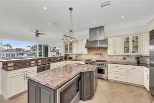 550 Yardarm Ln, Longboat Key, FL 34228 - Photo 14