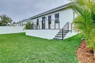 2345 Bahia Vista St, Sarasota, FL 34239 - Photo 6