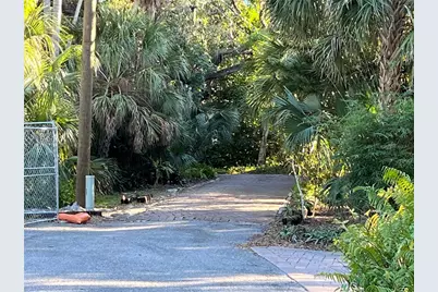4407 S Shade Avenue, Sarasota, FL 34231 - Photo 26