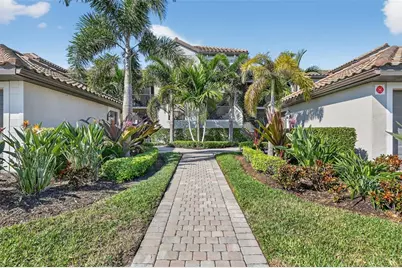 5720 Palmer Circle #102, Bradenton, FL 34211 - Photo 2