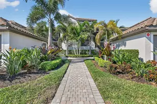 5720 Palmer Cir, Bradenton, FL 34211 - Photo 2