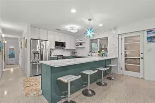 2207 Hickory Ave, Sarasota, FL 34234 - Photo 6