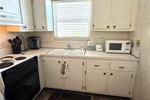 4480 Ironwood Cir, Bradenton, FL 34209 - Photo 8