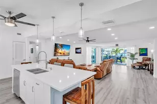 513 71st St, Holmes Beach, FL 34217 - Photo 10