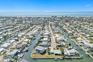 513 71st St, Holmes Beach, FL 34217 - Photo 56