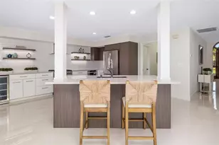 480 Cleveland Dr, Sarasota, FL 34236 - Photo 22