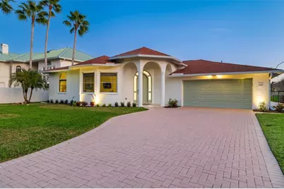 480 Cleveland Drive, Sarasota, FL 34236 - Photo 2