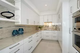 415 L Ambiance Dr, Longboat Key, FL 34228 - Photo 24