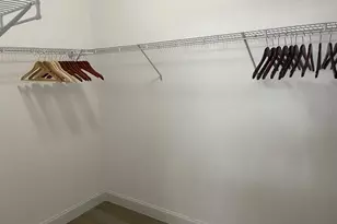 690 Hadley Pl E, Naples, FL 34104 - Photo 18