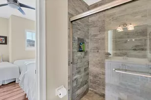 5421 46th Ct W, Bradenton, FL 34210 - Photo 32