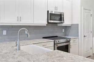 1904 Monte Carlo Dr, Sarasota, FL 34231 - Photo 14