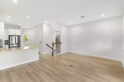 1904 Monte Carlo Drive #1102, Sarasota, FL 34231 - Photo 4