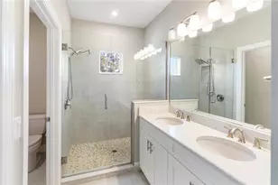 1904 Monte Carlo Dr, Sarasota, FL 34231 - Photo 16