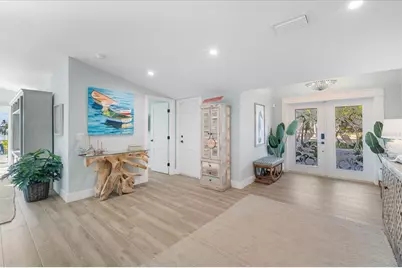 664 Key Royale Drive, Holmes Beach, FL 34217 - Photo 6