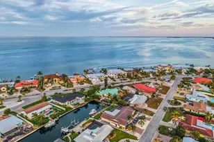 664 Key Royale Dr, Holmes Beach, FL 34217 - Photo 56