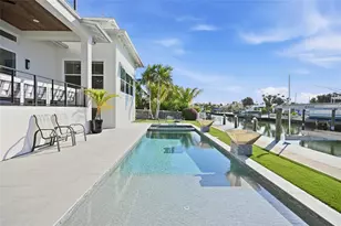 628 Dundee Ln, Holmes Beach, FL 34217 - Photo 66