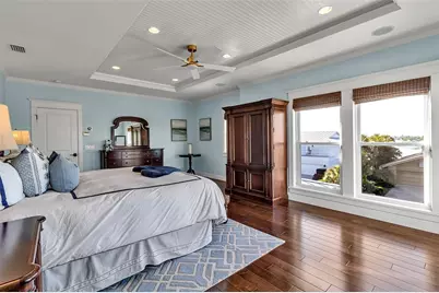 718 Key Royale Drive, Holmes Beach, FL 34217 - Photo 60