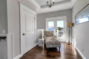 718 Key Royale Dr, Holmes Beach, FL 34217 - Photo 48