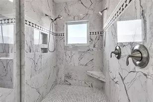 718 Key Royale Dr, Holmes Beach, FL 34217 - Photo 64