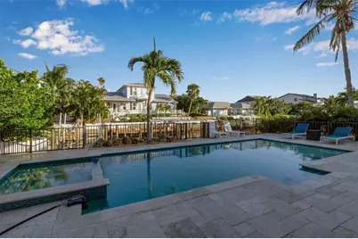 718 Key Royale Drive, Holmes Beach, FL 34217 - Photo 84