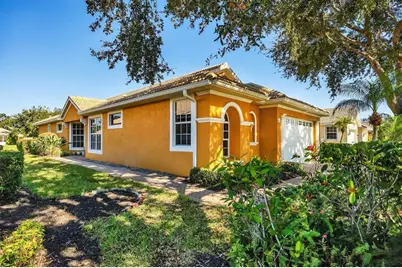 4226 Reflections Parkway, Sarasota, FL 34233 - Photo 8