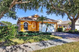 4226 Reflections Pkwy, Sarasota, FL 34233 - Photo 2