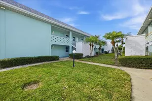 611 Gulf Dr N, Bradenton Beach, FL 34217 - Photo 2