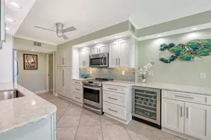 2425 Gulf Of Mexico Dr, Longboat Key, FL 34228 - Photo 8