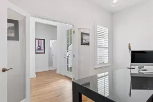 12129 Thornhill Ct, Lakewood Ranch, FL 34202 - Photo 22