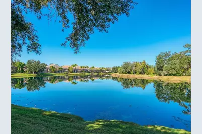 12129 Thornhill Court, Lakewood Ranch, FL 34202 - Photo 32