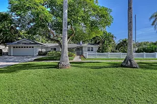 4810 Bay Shore Rd, Sarasota, FL 34234 - Photo 2