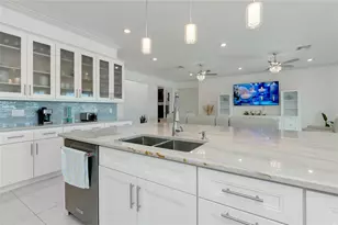 7505 27th Ave W, Bradenton, FL 34209 - Photo 14