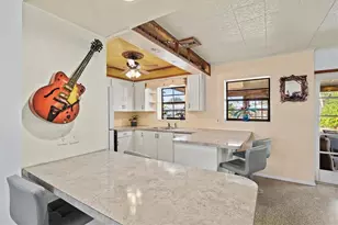 148 Roberts Rd, Nokomis, FL 34275 - Photo 4