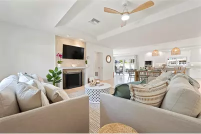 204 75th Street, Holmes Beach, FL 34217 - Photo 10