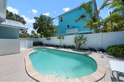 204 75th Street, Holmes Beach, FL 34217 - Photo 54