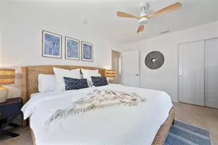 204 75th St, Holmes Beach, FL 34217 - Photo 40