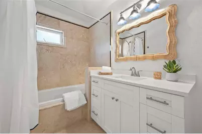 204 75th Street, Holmes Beach, FL 34217 - Photo 44