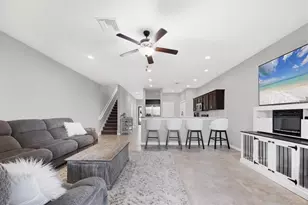 1314 Grantham Dr, Sarasota, FL 34234 - Photo 6