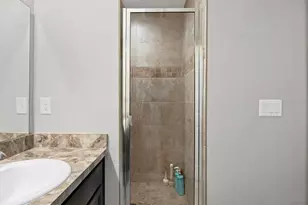 1314 Grantham Dr, Sarasota, FL 34234 - Photo 16