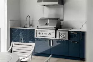 1365 Harbor Dr, Sarasota, FL 34239 - Photo 14