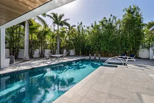 1365 Harbor Dr, Sarasota, FL 34239 - Photo 56