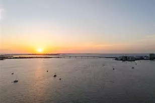 1365 Harbor Dr, Sarasota, FL 34239 - Photo 78