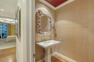 2052 Benjamin Franklin Dr, Sarasota, FL 34236 - Photo 28