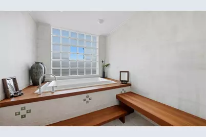 2052 Benjamin Franklin Drive #D702, Sarasota, FL 34236 - Photo 38