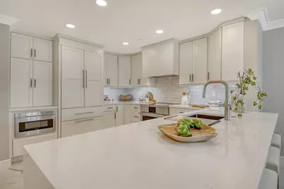 2105 Gulf Of Mexico Drive #3303, Longboat Key, FL 34228 - Photo 6